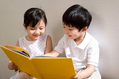 Tạo thói quen đọc sách cho bé