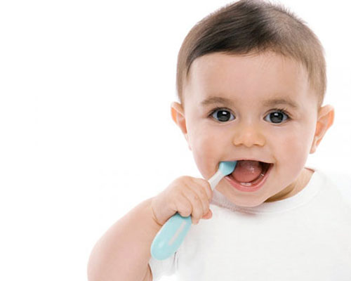 Chọn bàn chải răng cho bé