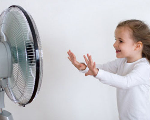 Sử dụng quạt máy và điều hòa đúng cách