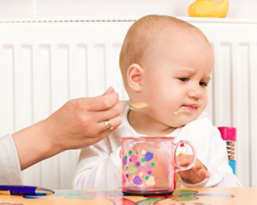 Quy tắc “trị” bé biếng ăn