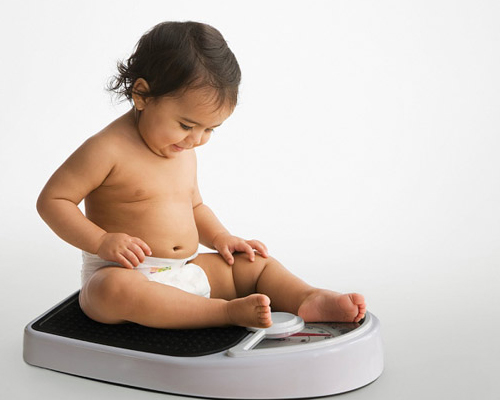 Chuẩn tăng trưởng của bé 0 – 5 tuổi