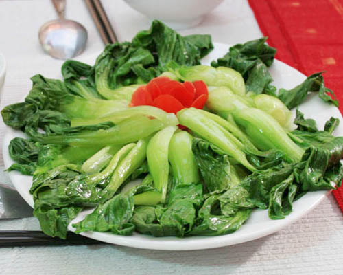 Mẹo giữ màu xanh cho rau luộc