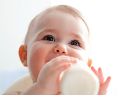 Tiêu chí chọn sữa an toàn cho bé