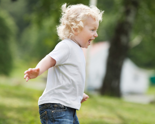 Hãy tự đứng lên, con trai!