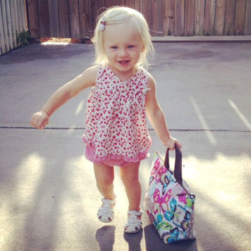 Ngày đầu con đi nhà trẻ